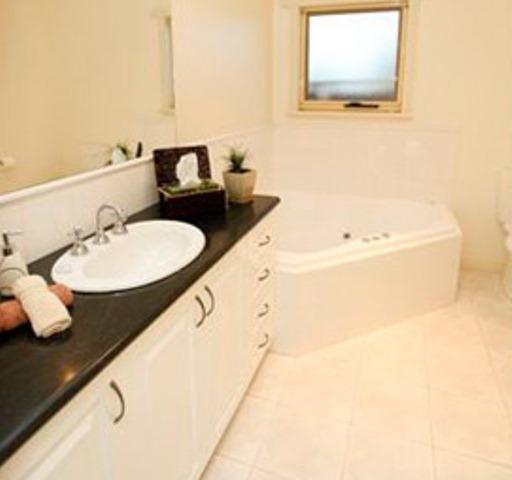 Salt Air On Banyan Apartment Уорнъмбул Стая снимка
